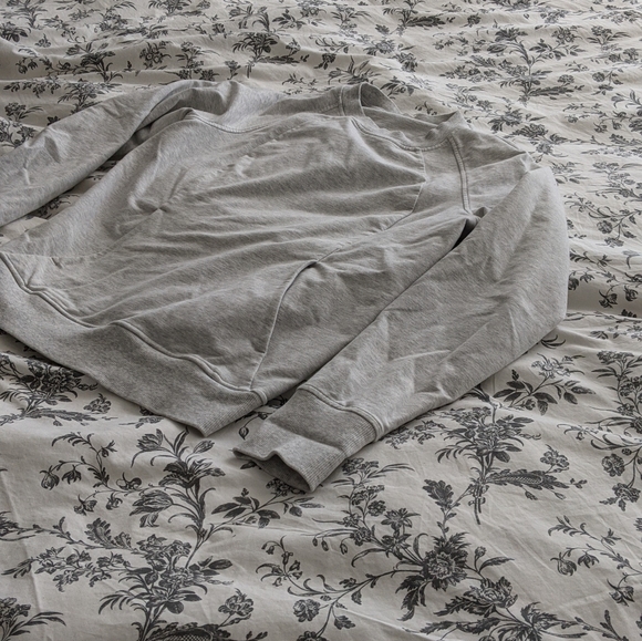 Lululemon Scuba Crew Light Heathered Grey 8 - Picture 2 of 4